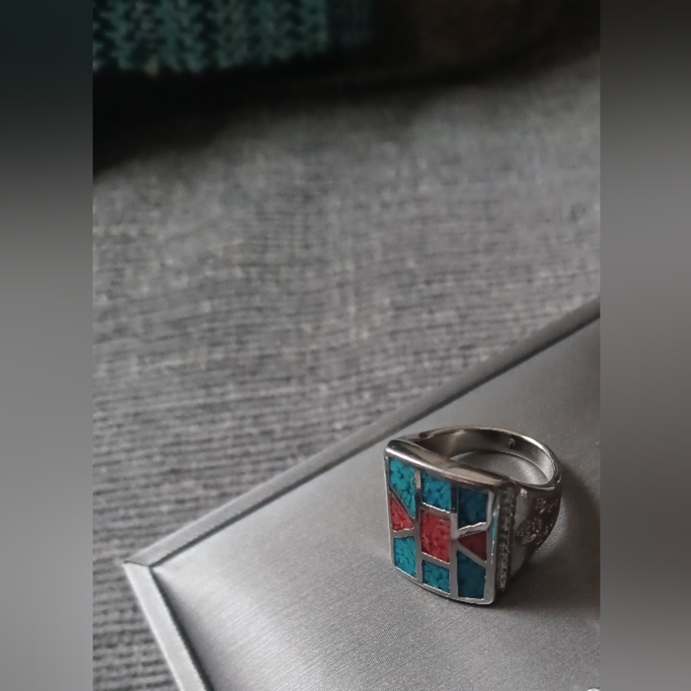 Nice RingTurquoise and Red Inlay